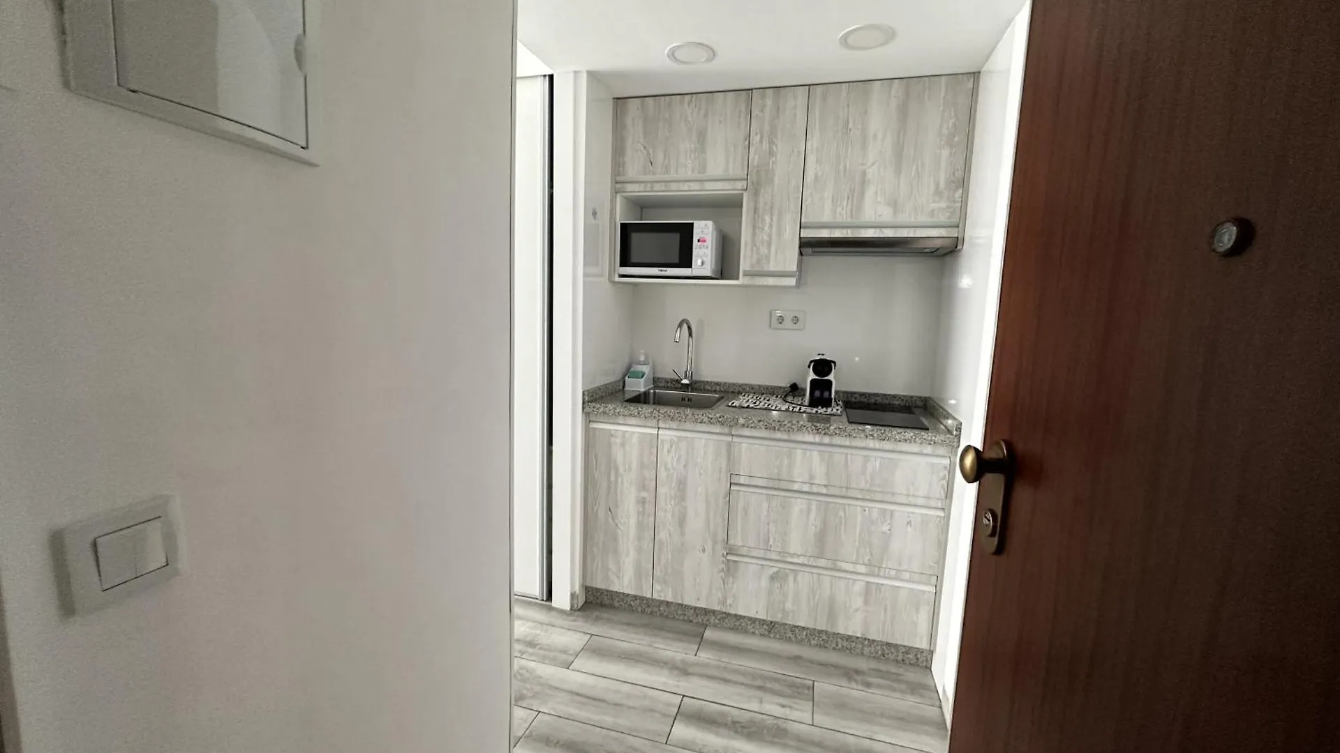 Lejlighed Cg4N - Nuevo Estudio, Recien Reformado, Wifi Torremolinos Spanien