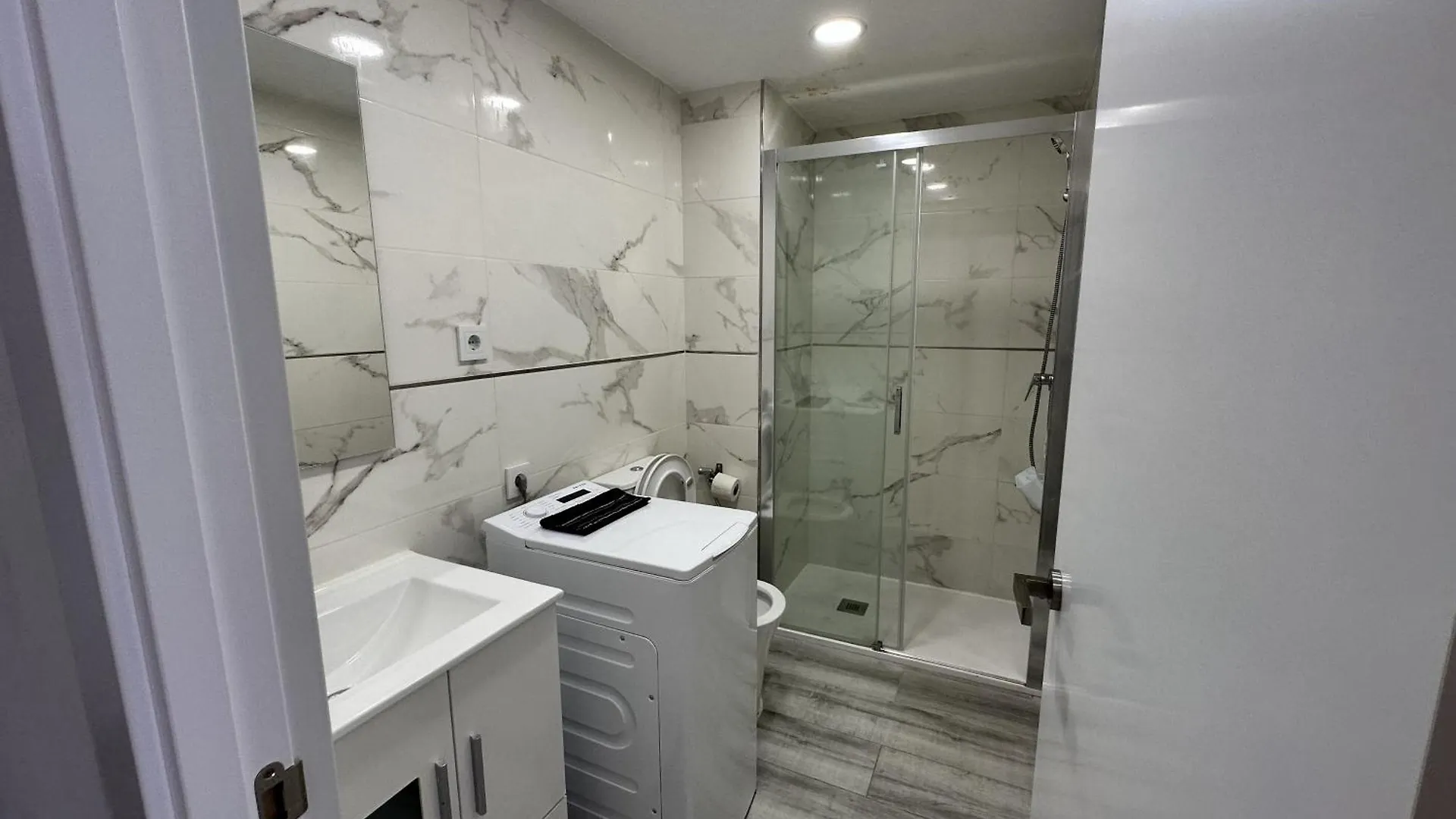 Cg4N - Nuevo Estudio, Recien Reformado, Wifi Torremolinos Apartment