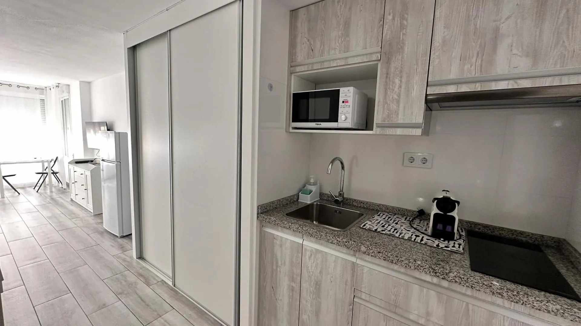 Apartment Cg4N - Nuevo Estudio, Recien Reformado, Wifi Torremolinos