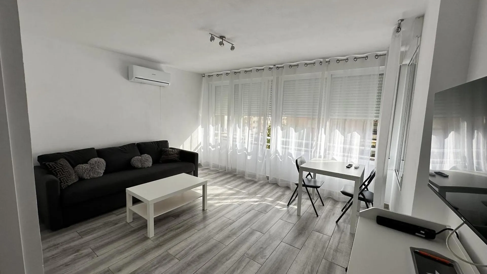 Cg4N - Nuevo Estudio, Recien Reformado, Wifi contacts